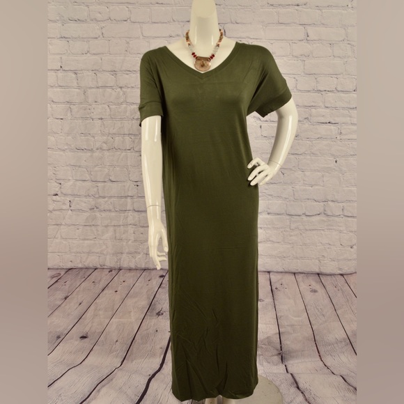 BN Zenana Premium V Neck Short Sleeve Maxi Dress Size Various - Picture 4 of 12